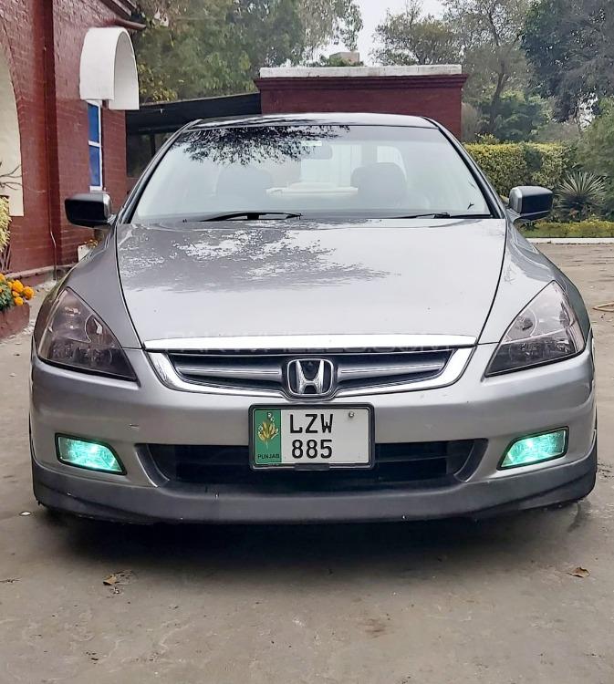 ہونڈا اکارڈ 2005 for Sale in لاہور ہونڈا اکارڈ 2005 for Sale in لاہور Image-2