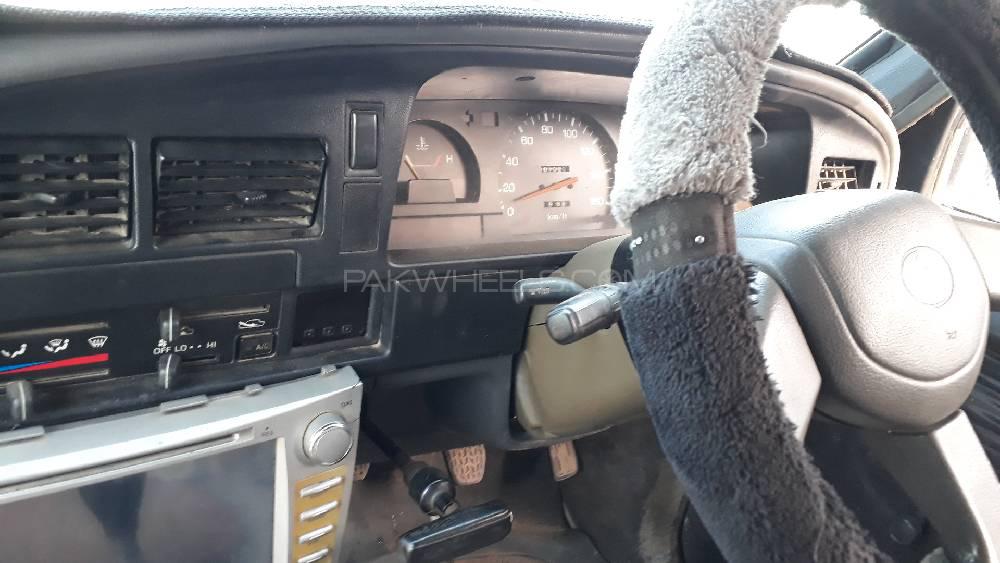 Toyota Hilux 1994 for Sale in Dera ismail khan Image-1