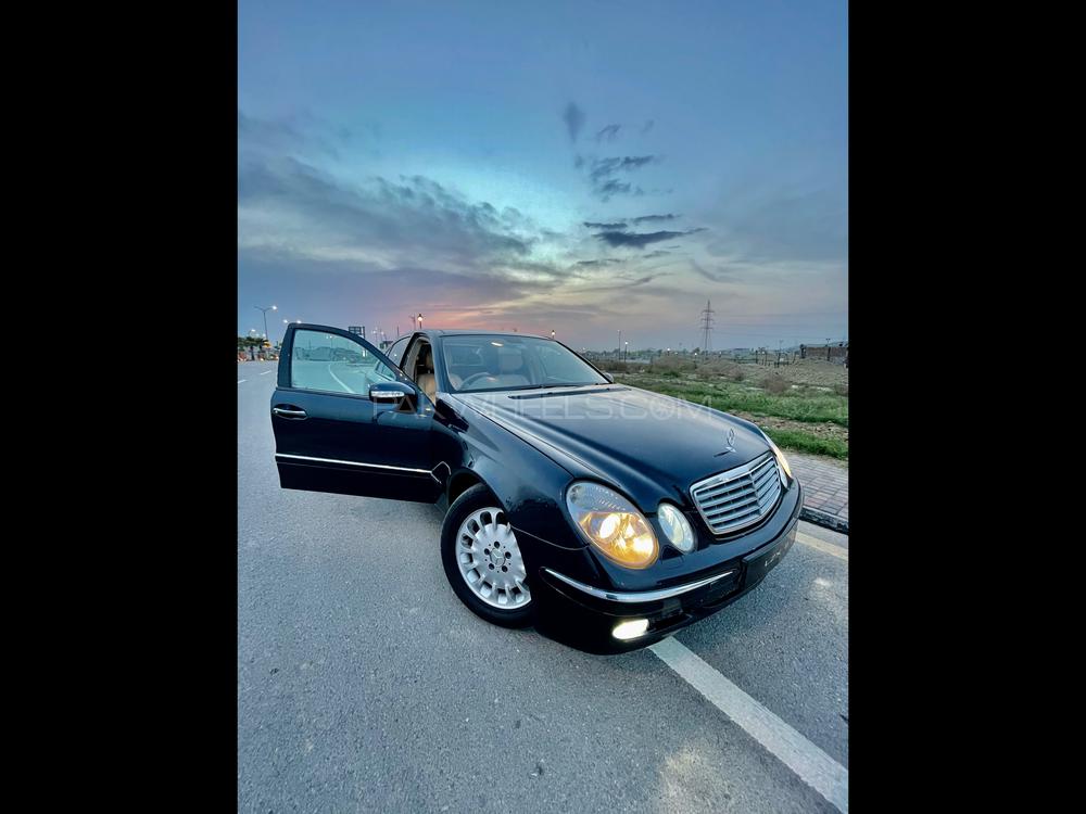 Mercedes Benz E Class 2005 for Sale in Wah cantt Image-1
