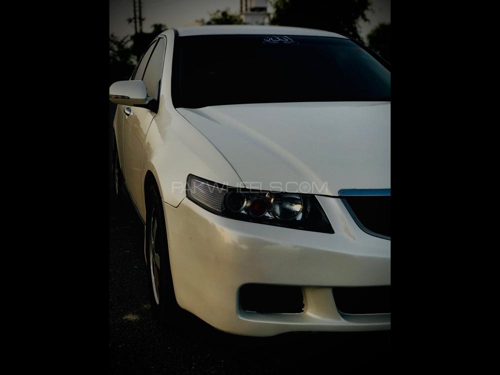 Honda Accord 2004 for Sale in Arifwala Image-1