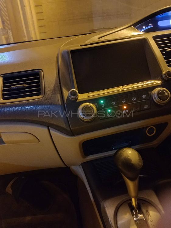 Honda Civic - 2012  Image-1