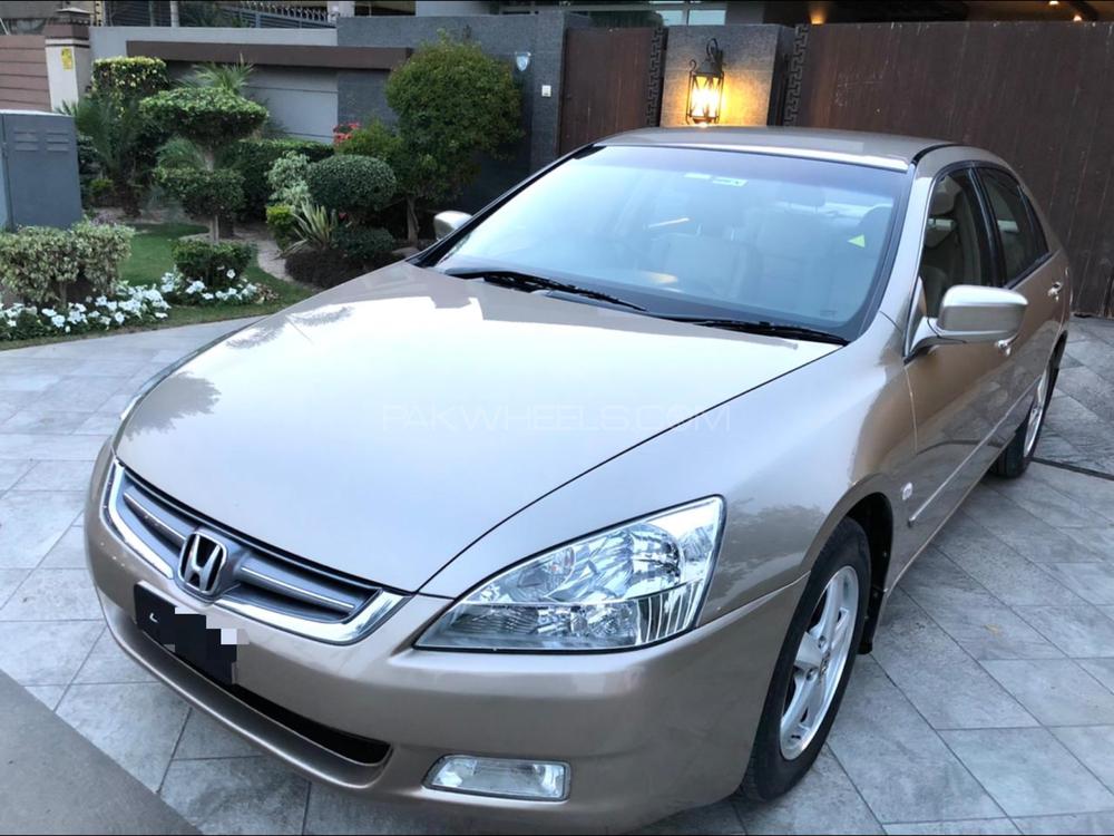 Honda Accord 2005 for Sale in Lahore Image-1