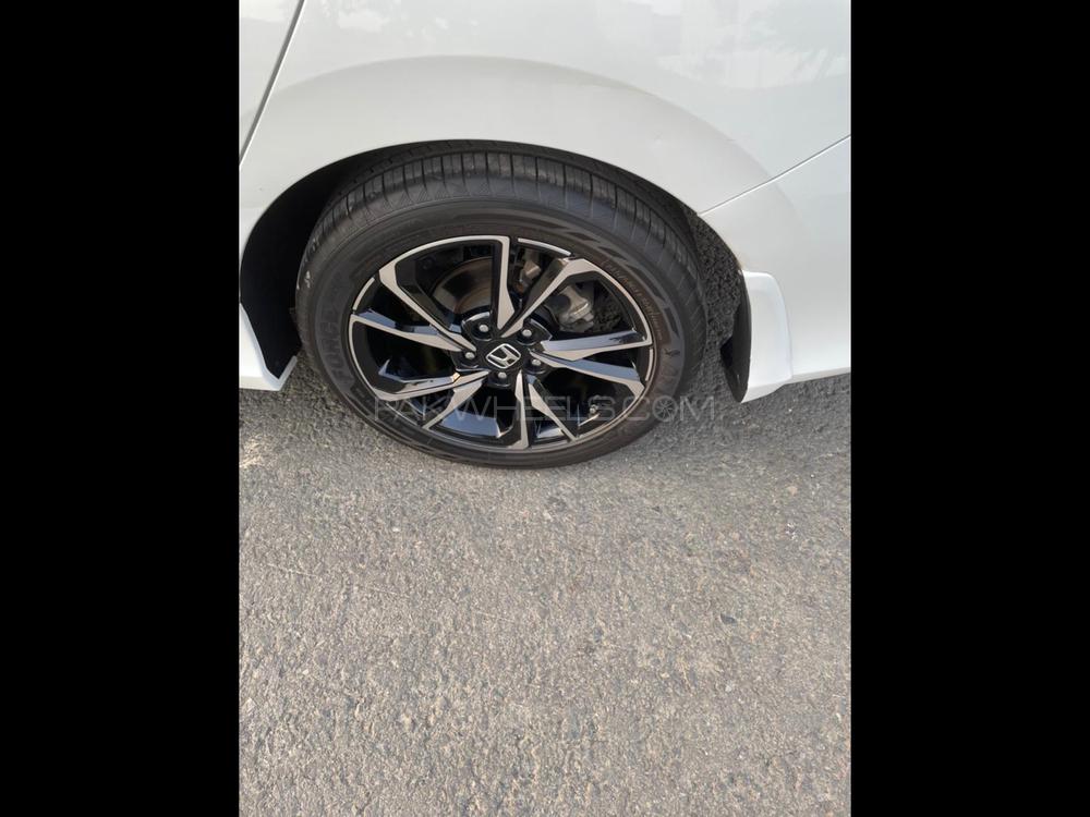 Honda Civic 2017 for Sale in Lahore Honda Civic 2017 for Sale in Lahore Image-6