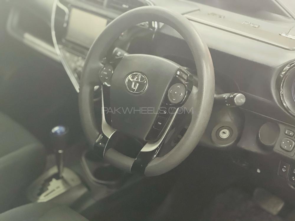 Toyota Aqua 2017 for Sale in Peshawar Toyota Aqua 2017 for Sale in Peshawar Image-7