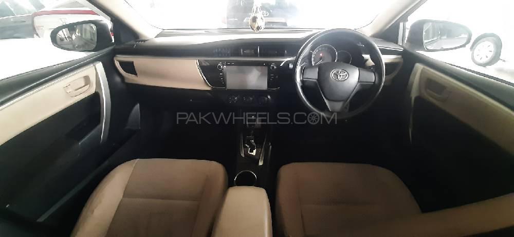Toyota Corolla 2015 for Sale in Peshawar Toyota Corolla 2015 for Sale in Peshawar Image-7