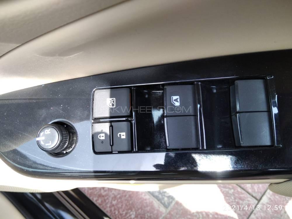 Toyota Yaris Sedan 2021 for Sale in Lahore Toyota Yaris Sedan 2021 for Sale in Lahore Image-11