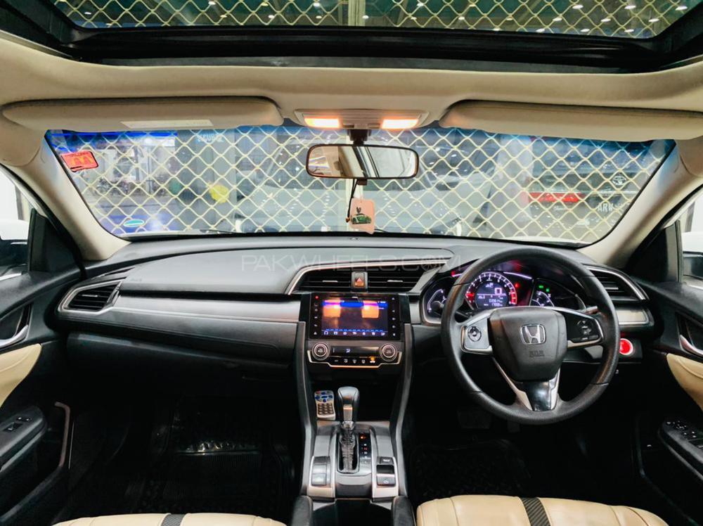 Honda Civic 2018 for Sale in Rawalpindi Honda Civic 2018 for Sale in Rawalpindi Image-7