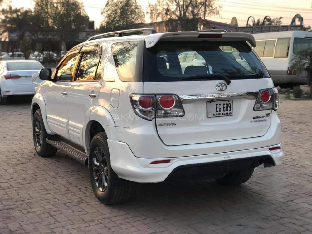 Toyota Fortuner 2015 for Sale in Gujranwala Toyota Fortuner 2015 for Sale in Gujranwala Image-6