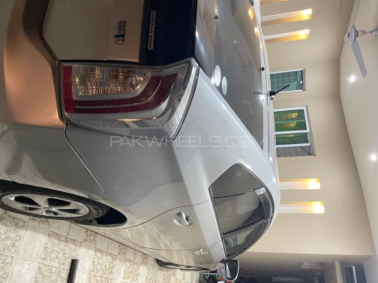 Toyota Prius 2014 for Sale in Faisalabad Toyota Prius 2014 for Sale in Faisalabad Image-2