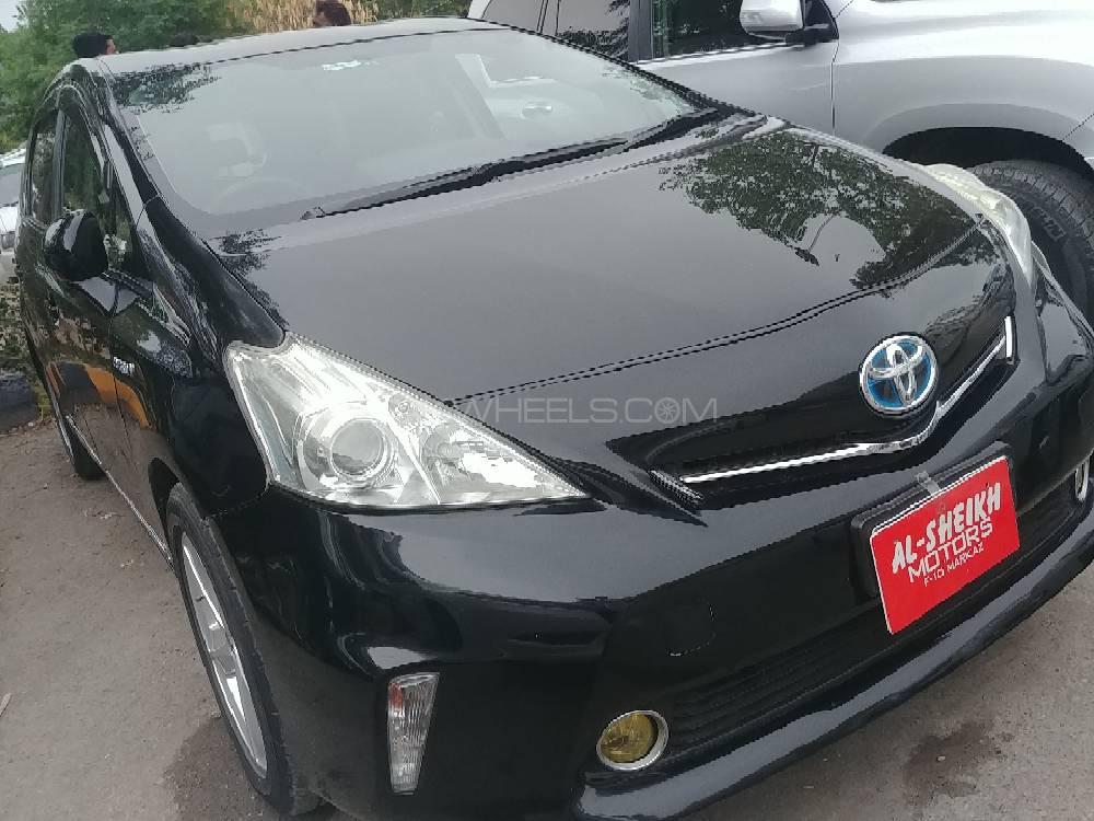 Toyota Prius Alpha 2013 for Sale in Islamabad Toyota Prius Alpha 2013 for Sale in Islamabad Image-2