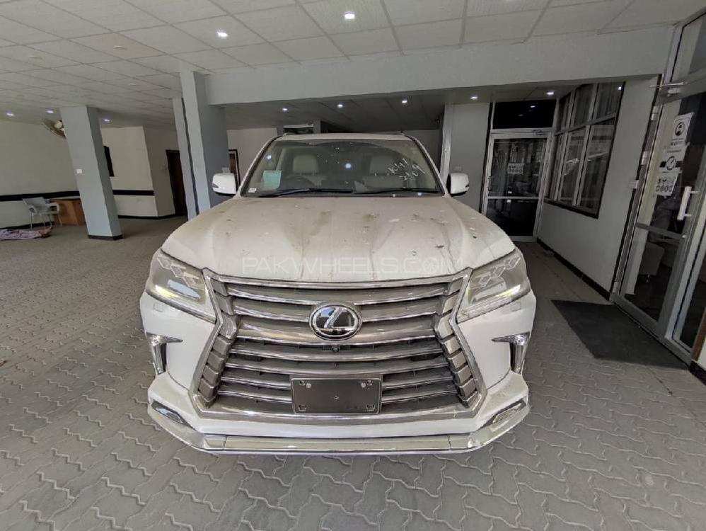 لیکزس ایل ایکس سیریز 2016 for Sale in کراچی Image-1