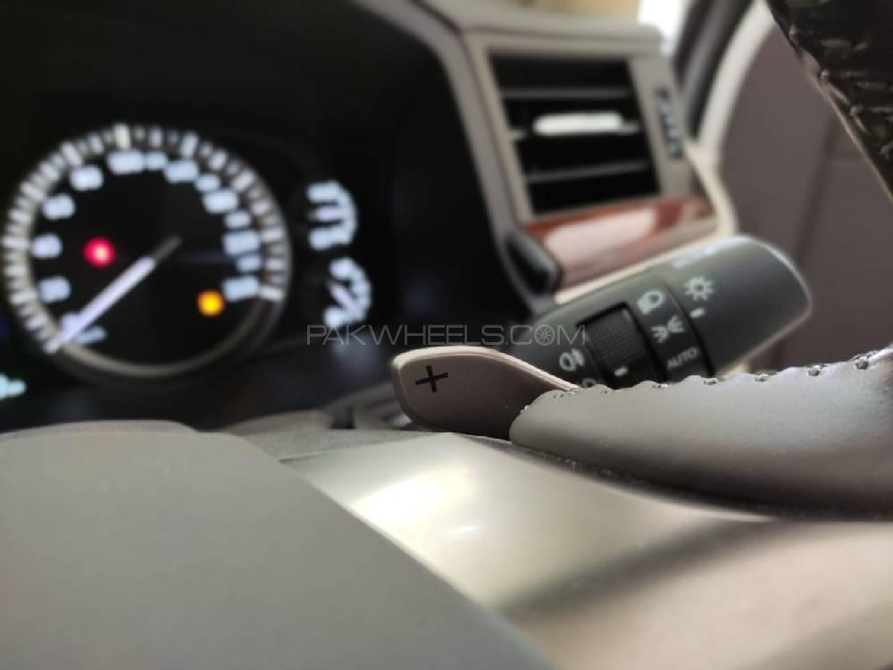 Lexus LX Series 2016 for Sale in Karachi Lexus LX Series 2016 for Sale in Karachi Image-11