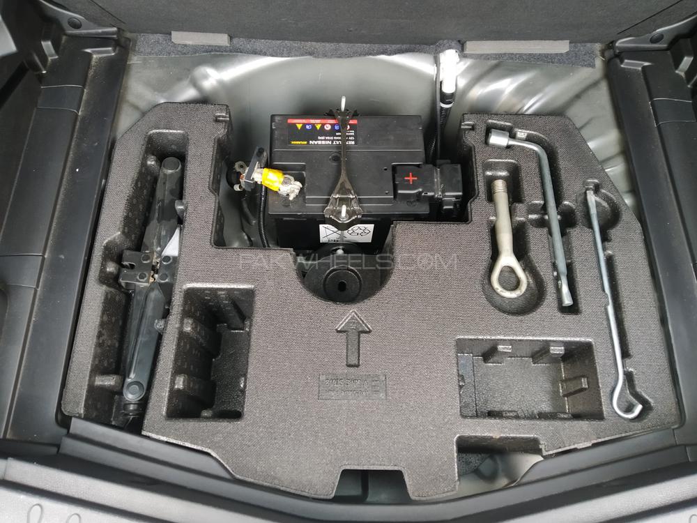 Nissan Note 2017 for Sale in Lahore Nissan Note 2017 for Sale in Lahore Image-6