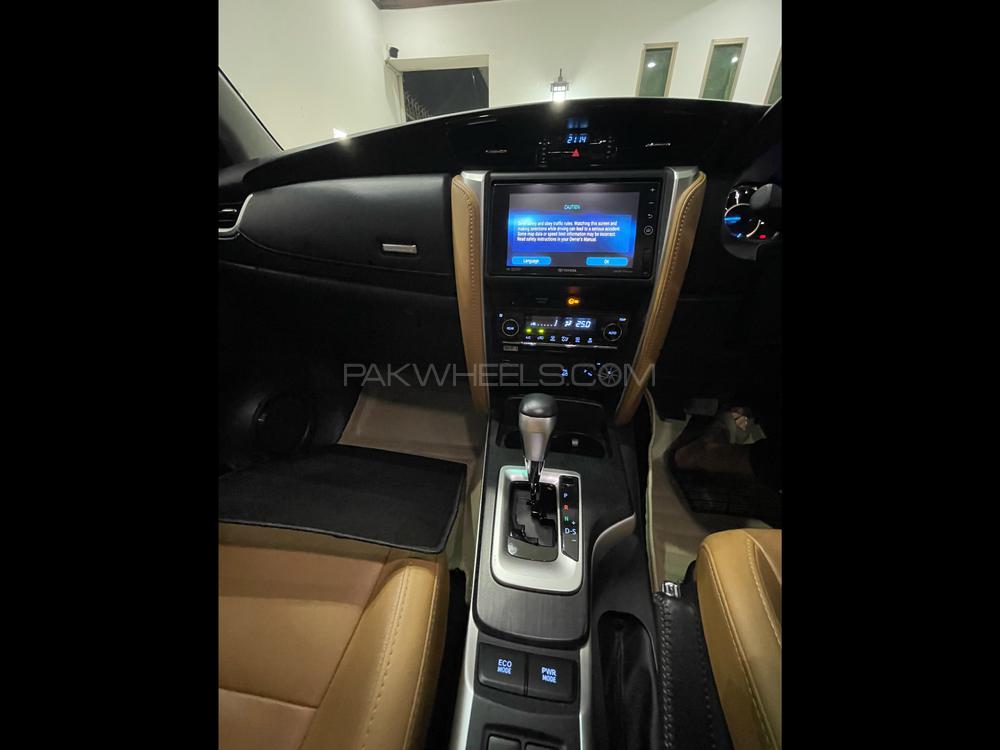 ٹویوٹا فورچیونر 2018 for Sale in لاہور ٹویوٹا فورچیونر 2018 for Sale in لاہور Image-10