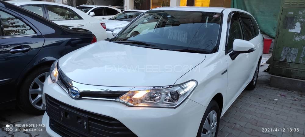 Toyota Corolla Fielder 2017 for Sale in Islamabad Toyota Corolla Fielder 2017 for Sale in Islamabad Image-2