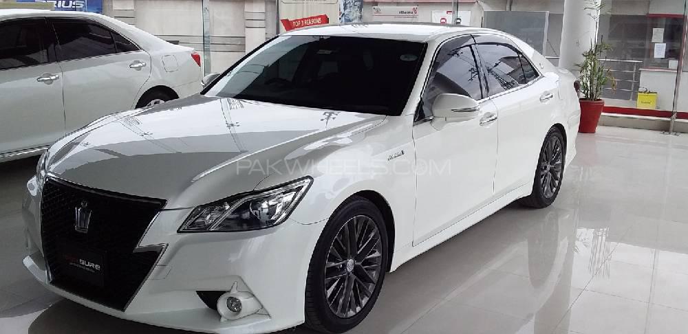 Toyota Crown 2014 for Sale in Peshawar Image-1