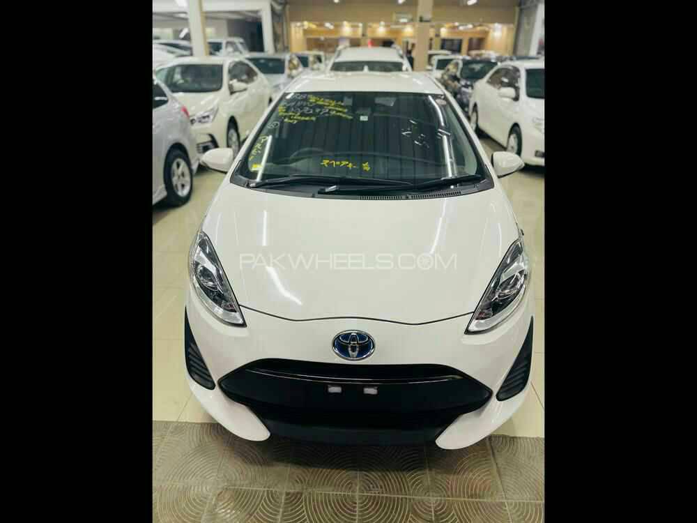 Toyota Aqua 2017 for Sale in Karachi Image-1