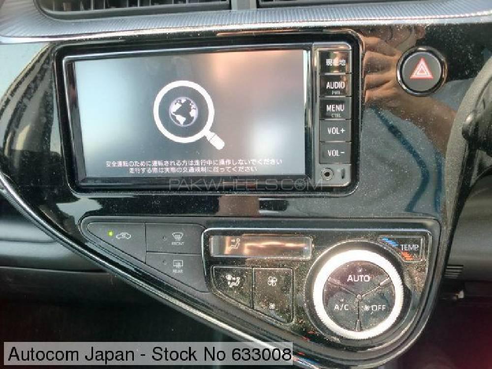 Toyota Aqua 2018 for Sale in Peshawar Toyota Aqua 2018 for Sale in Peshawar Image-9