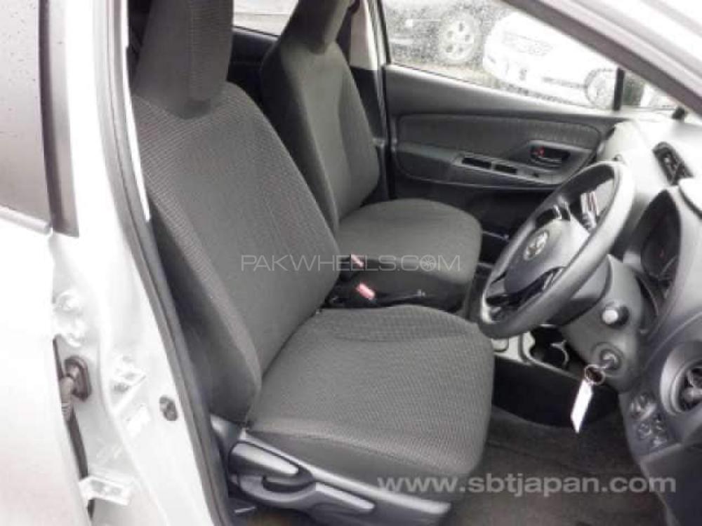 Toyota Vitz 2017 for Sale in Sialkot Toyota Vitz 2017 for Sale in Sialkot Image-7