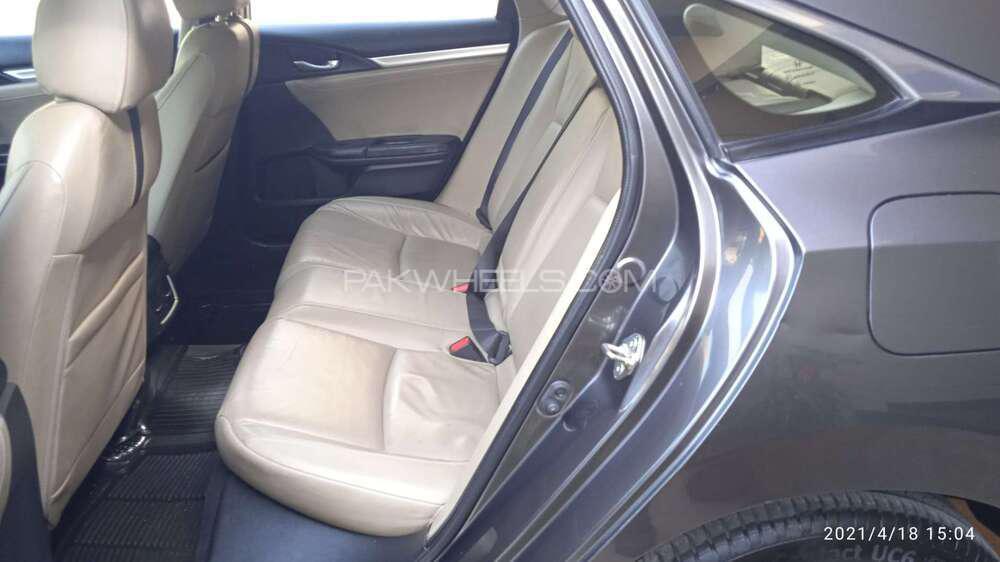 ہونڈا سوک 2018 for Sale in لاہور ہونڈا سوک 2018 for Sale in لاہور Image-8