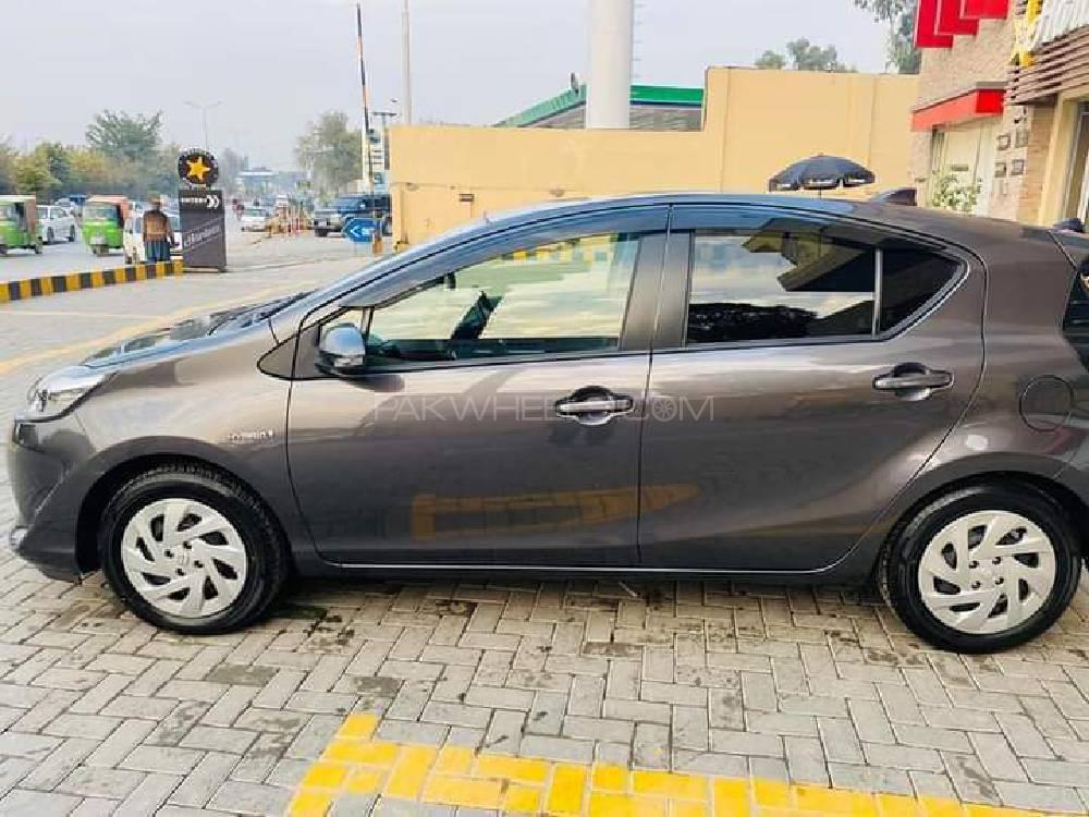 Toyota Aqua 2017 for Sale in Charsadda Toyota Aqua 2017 for Sale in Charsadda Image-5