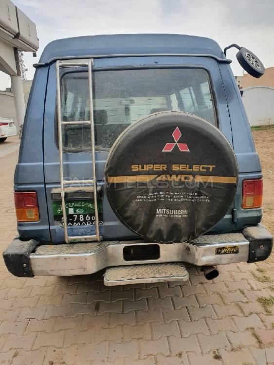 Mitsubishi Pajero 1989 for Sale in Lahore Mitsubishi Pajero 1989 for Sale in Lahore Image-3