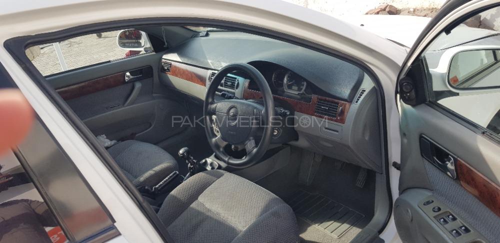 Chevrolet Optra 2005 for Sale in Lahore Chevrolet Optra 2005 for Sale in Lahore Image-9