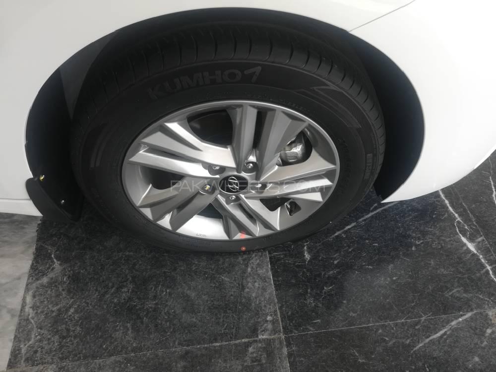Hyundai Elantra 2021 for Sale in Peshawar Hyundai Elantra 2021 for Sale in Peshawar Image-8