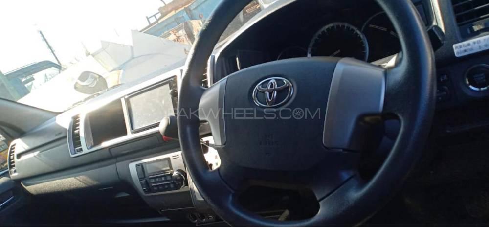 ٹویوٹا ہائی ایس 2015 for Sale in لاہور ٹویوٹا ہائی ایس 2015 for Sale in لاہور Image-12