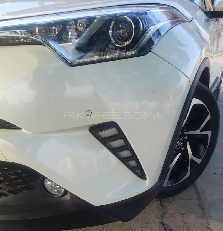 Toyota C-HR 2020 for Sale in Faisalabad Toyota C-HR 2020 for Sale in Faisalabad Image-2