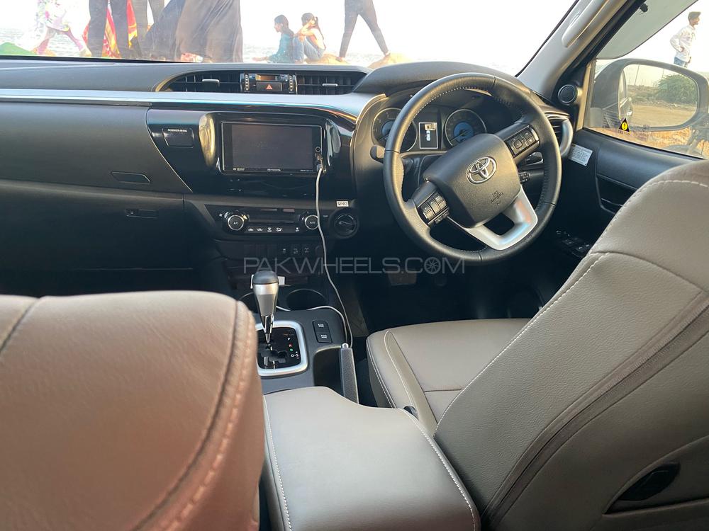 ٹویوٹا ہائیلکس 2020 for Sale in کراچی ٹویوٹا ہائیلکس 2020 for Sale in کراچی Image-5