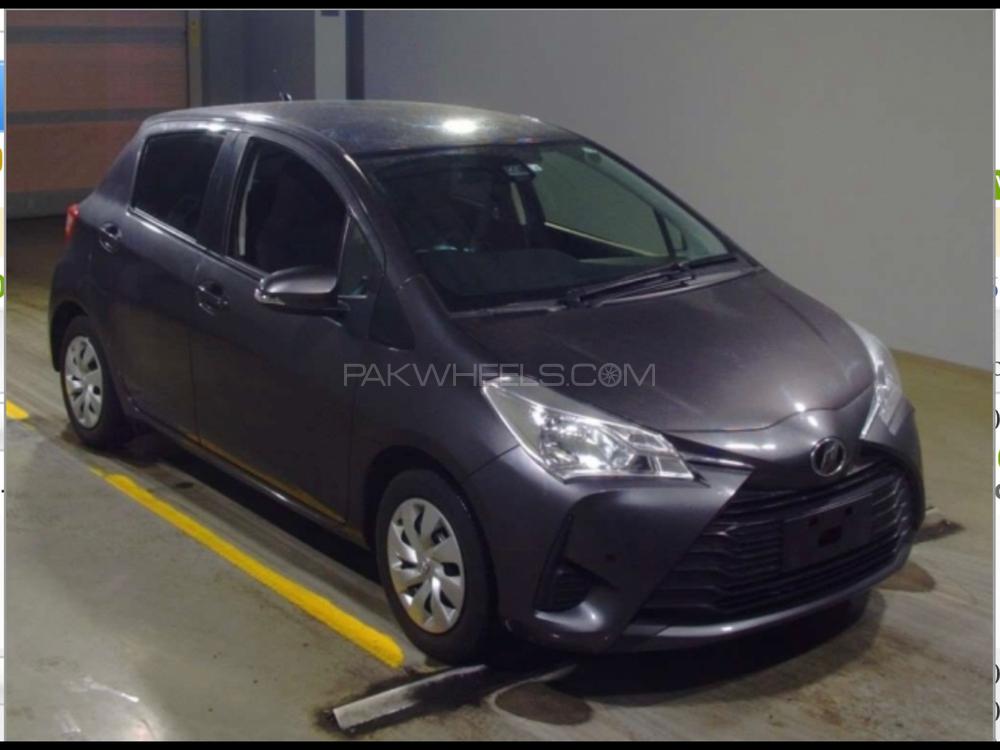 Toyota Vitz 2018 for Sale in Karachi Image-1