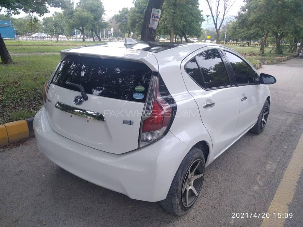 ٹویوٹا اکوا 2015 for Sale in اسلام آباد ٹویوٹا اکوا 2015 for Sale in اسلام آباد Image-4