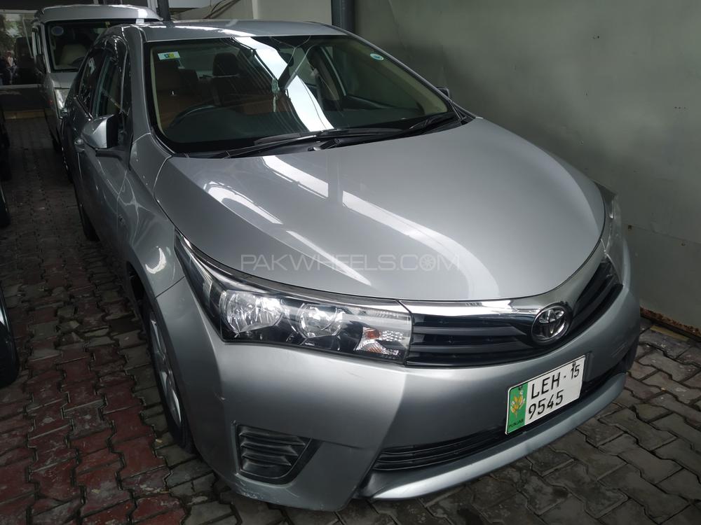 Toyota Corolla 2015 for Sale in Lahore Image-1