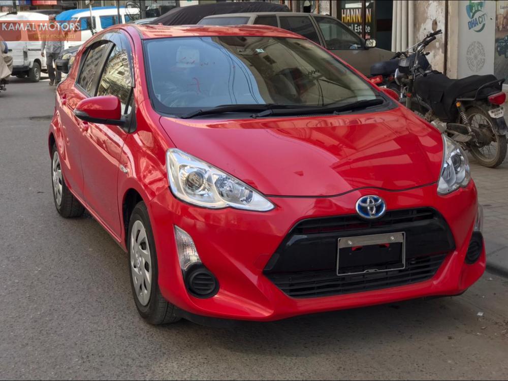 Toyota Aqua 2017 for Sale in Karachi Toyota Aqua 2017 for Sale in Karachi Image-4