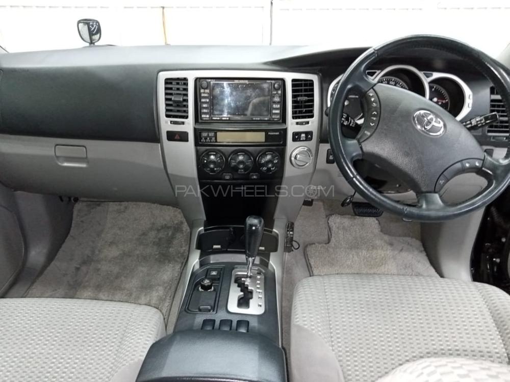 Toyota Surf 2004 for Sale in Rawalpindi Toyota Surf 2004 for Sale in Rawalpindi Image-4