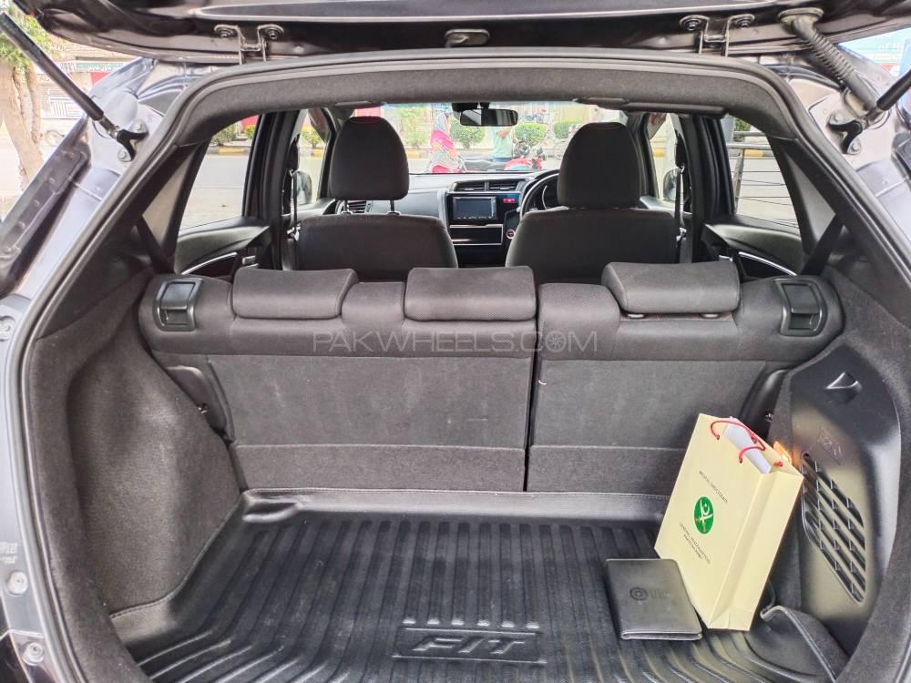ہونڈا فٹ 2015 for Sale in راولپنڈی ہونڈا فٹ 2015 for Sale in راولپنڈی Image-6