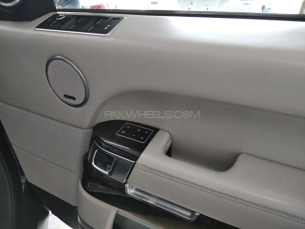 Range Rover Autobiography 2013 for Sale in Lahore Range Rover Autobiography 2013 for Sale in Lahore Image-9