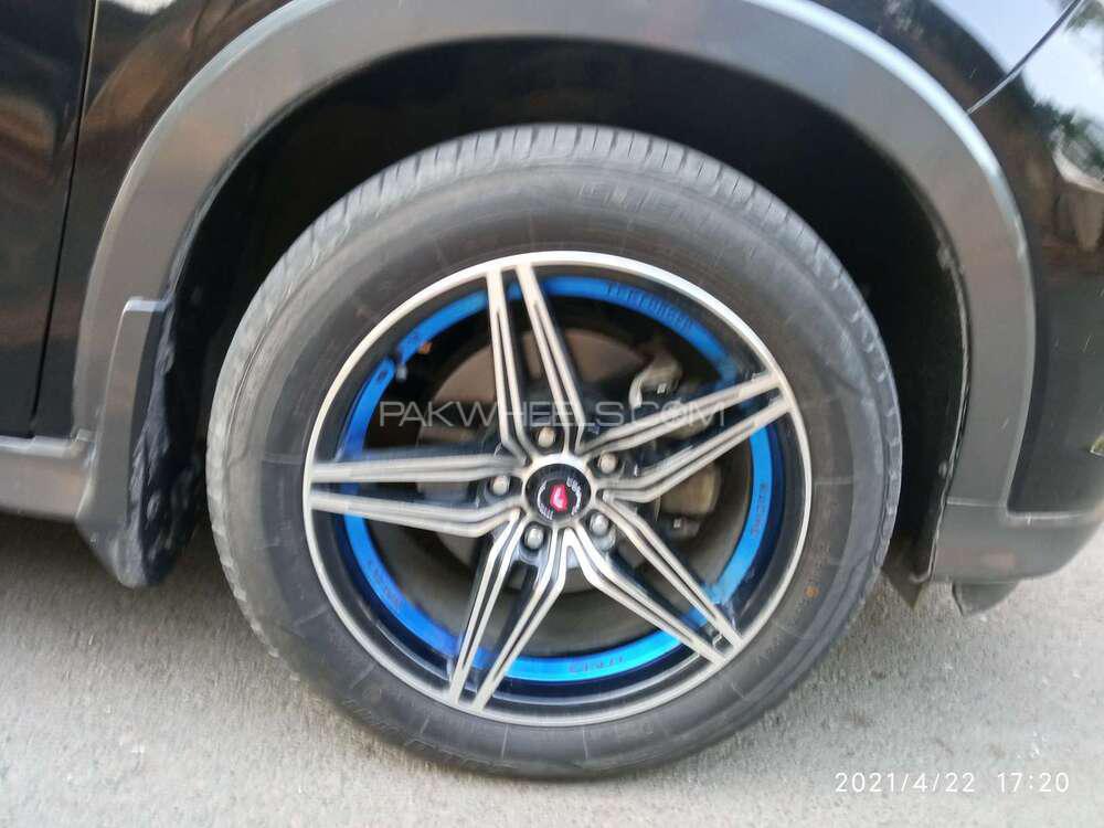 Honda Vezel 2014 for Sale in Lahore Honda Vezel 2014 for Sale in Lahore Image-17