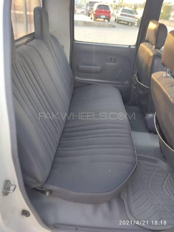 ٹویوٹا ہائیلکس 2000 for Sale in پشاور ٹویوٹا ہائیلکس 2000 for Sale in پشاور Image-12
