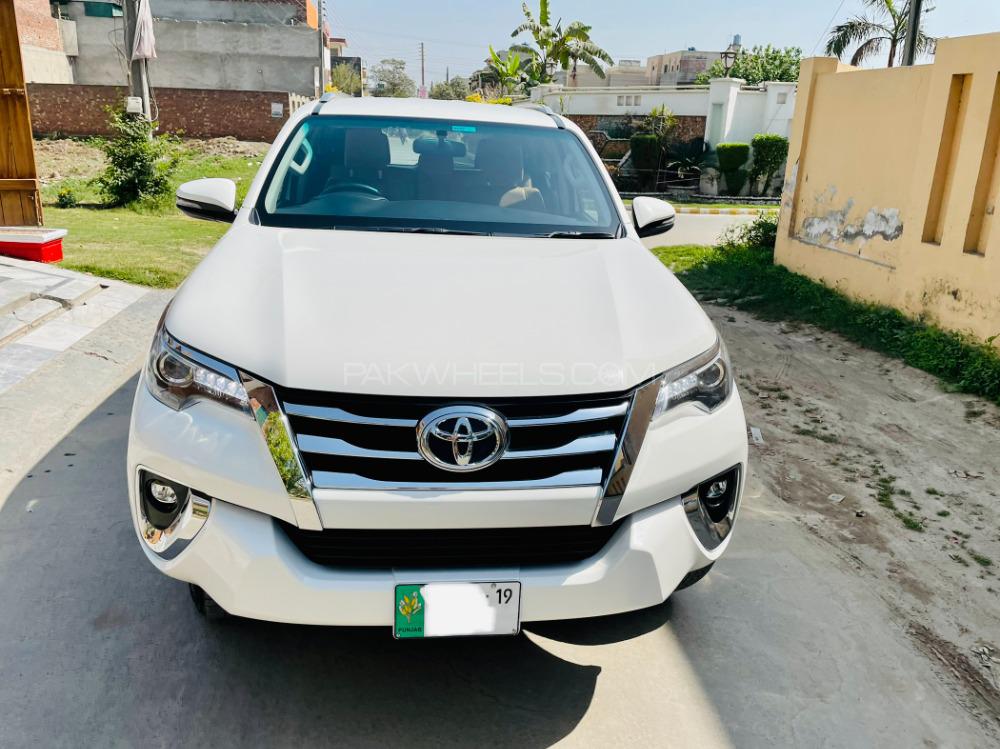 Toyota Fortuner 2019 for Sale in Lahore Image-1