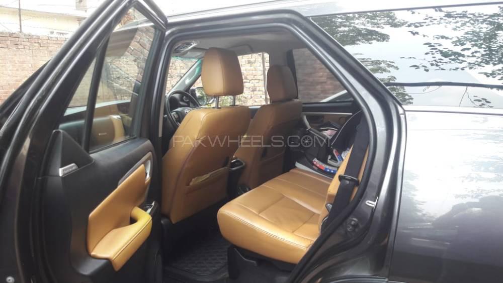 ٹویوٹا فورچیونر 2018 for Sale in لاہور ٹویوٹا فورچیونر 2018 for Sale in لاہور Image-2