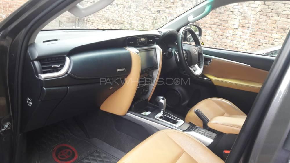 ٹویوٹا فورچیونر 2018 for Sale in لاہور ٹویوٹا فورچیونر 2018 for Sale in لاہور Image-3