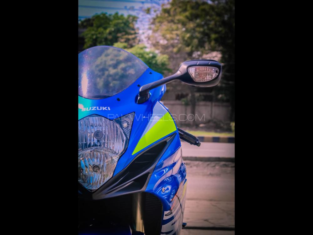 سوزوکی GSX-R600 2015 for Sale سوزوکی GSX-R600 2015 for Sale Image-4