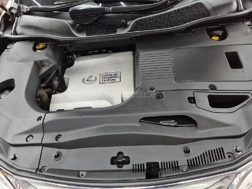 لیکزس آر ایکس سیریز 2012 for Sale in کراچی لیکزس آر ایکس سیریز 2012 for Sale in کراچی Image-10
