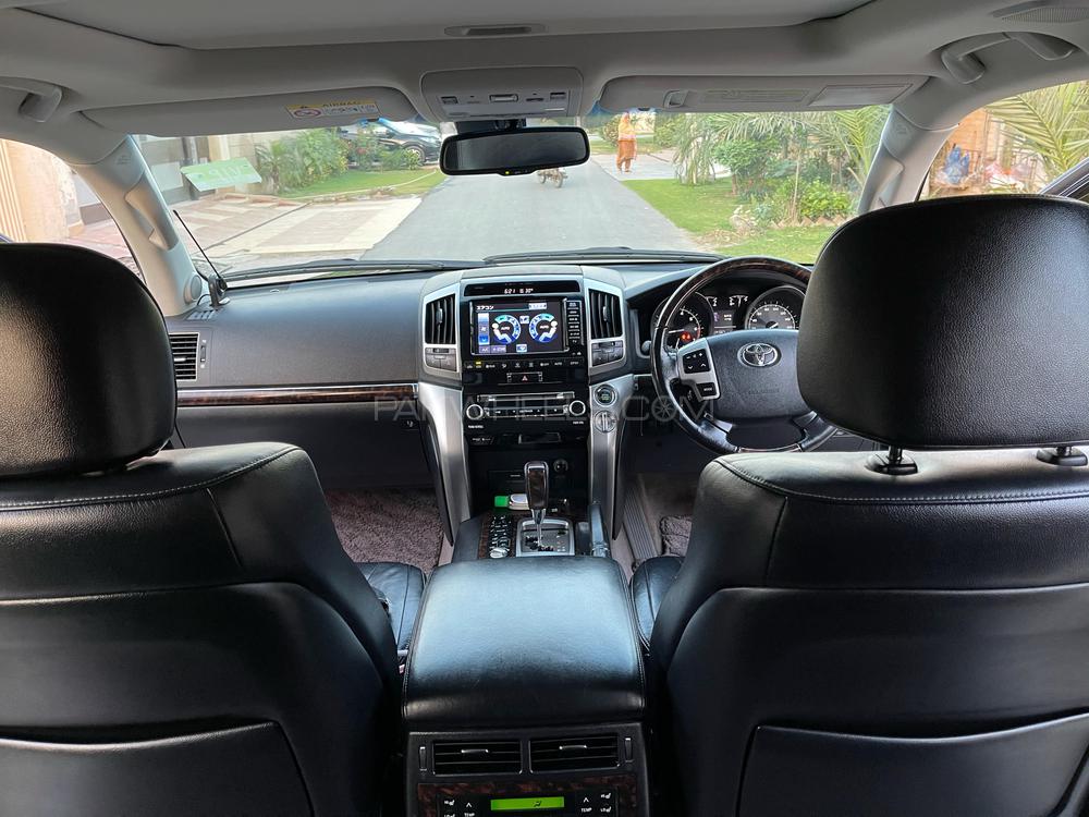 Toyota Land Cruiser 2013 for Sale in Lahore Toyota Land Cruiser 2013 for Sale in Lahore Image-8