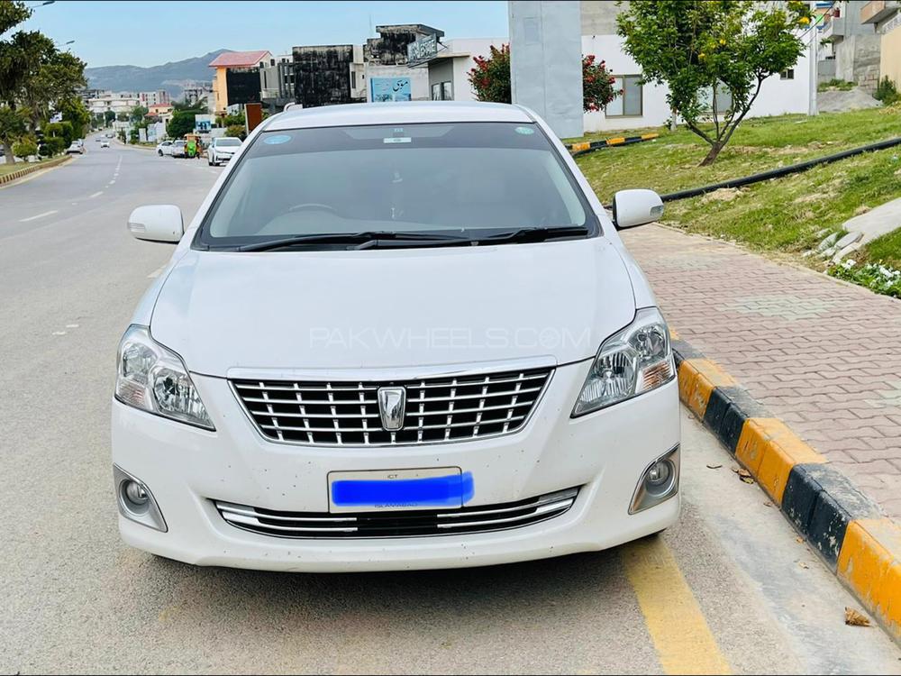 Toyota Premio 2010 for Sale in Islamabad Image-1