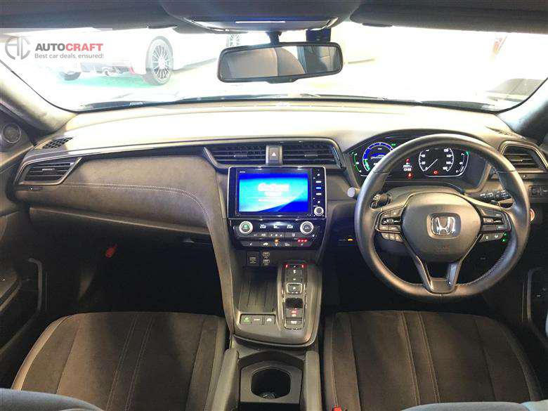 Honda Insight 2018 for Sale in Karachi Honda Insight 2018 for Sale in Karachi Image-9