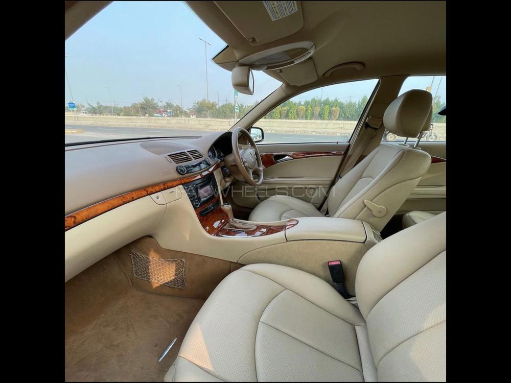 مرسڈیز بینز ای کلاس 2009 for Sale in لاہور مرسڈیز بینز ای کلاس 2009 for Sale in لاہور Image-8