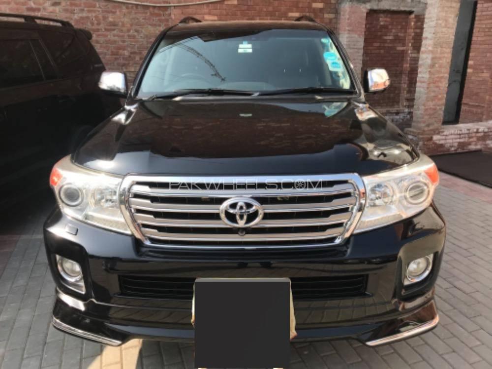 Toyota Land Cruiser 2013 for Sale in Lahore Image-1